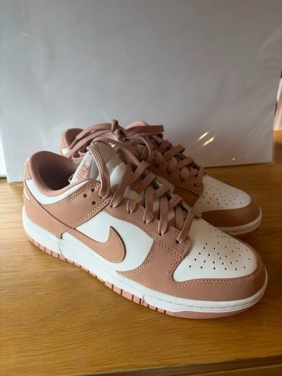 Nike Dunk Low Rose Whisper Women’s 8.5 DD1503-118 Pink White Nike Refurbished - Picture 1 of 8